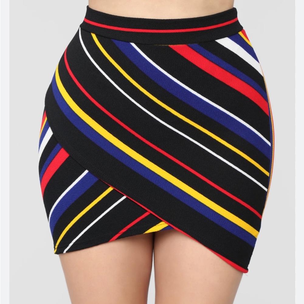 Nwt fashion nova skirt-L